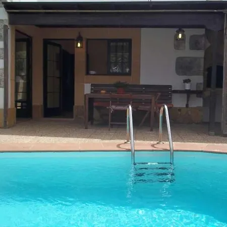 Sleeps 8 Pool Wifi Villa