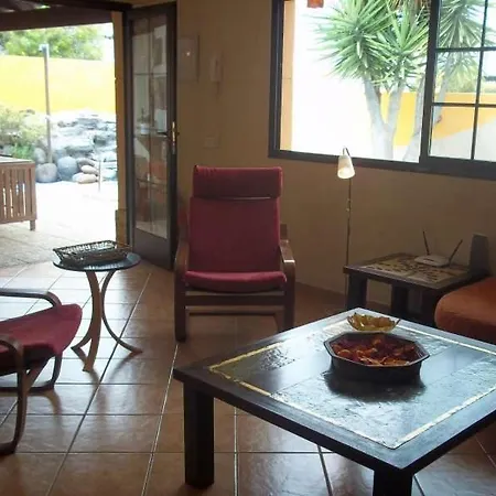 Sleeps 8 Pool Wifi * Tahiche
