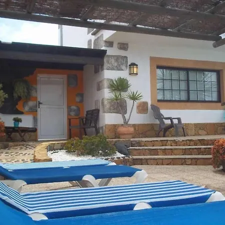 Sleeps 8 Pool Wifi * Tahiche
