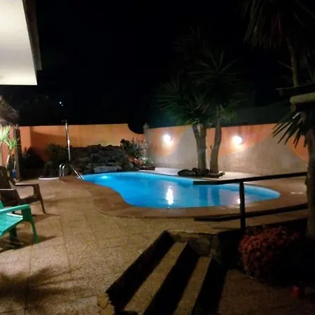 Sleeps 8 Pool Wifi Villa
