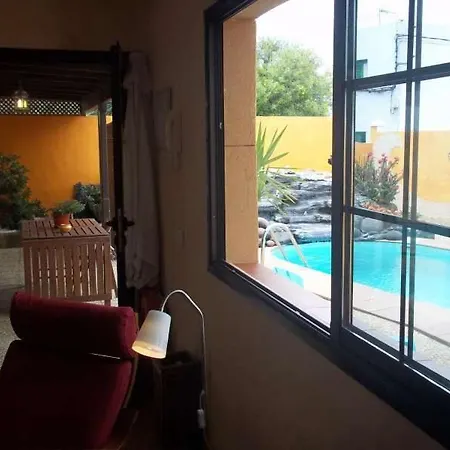 Sleeps 8 Pool Wifi Villa *