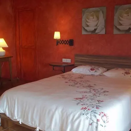 Sleeps 8 Pool Wifi Tahiche