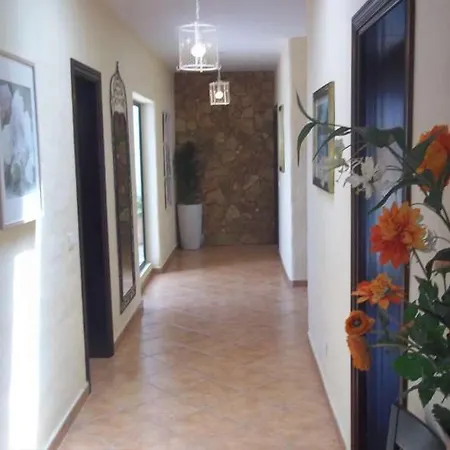 Sleeps 8 Pool Wifi Villa *