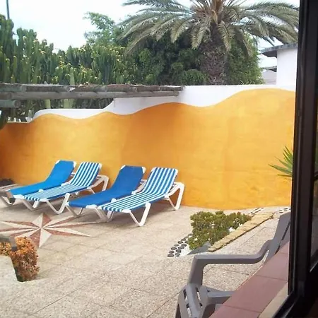 Sleeps 8 Pool Wifi Villa